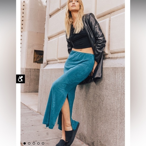 DAVINA MAXI SKIRT IN TEAL - Picture 1 of 11